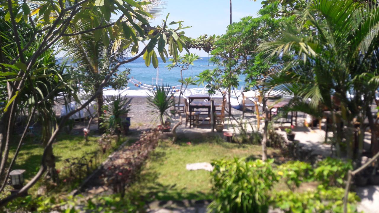 Warung Pantai Bungalows Amed Eksteriør bilde